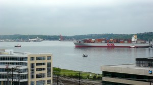 p1020378_edited-1 The Port